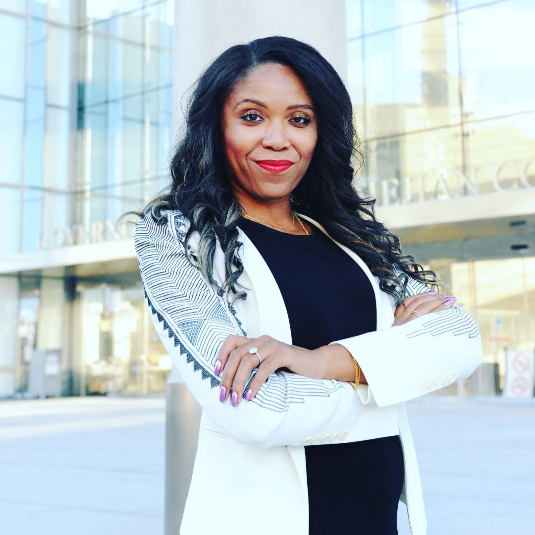 Meet Breyana Meeks | Realtor & Author – SHOUTOUT LA