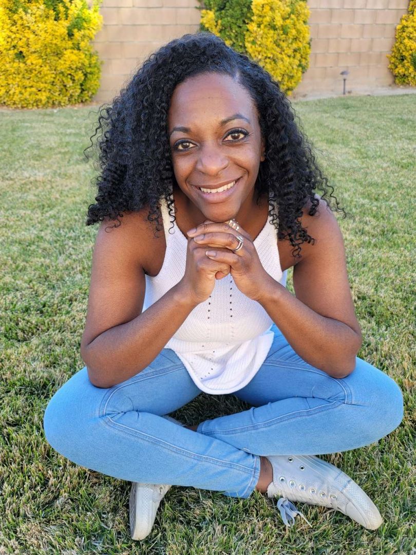 Meet Myeisha Brooks | Licensed Marriage and Family Therapist - SHOUTOUT LA