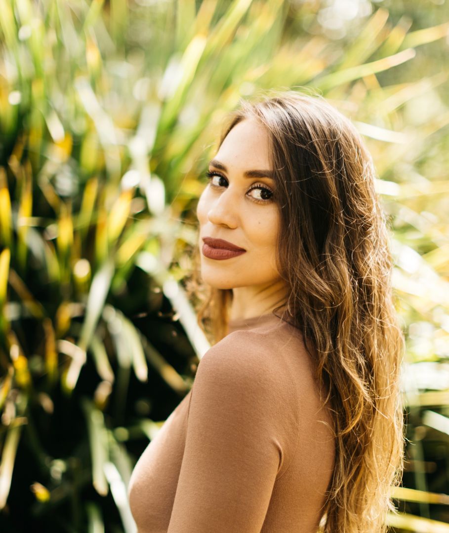 Meet Odalys Jasmine | Hella Latin@ Podcast Host & Event Project Manager at  LinkedIn – SHOUTOUT LA