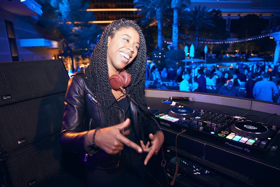 Meet Kara Ford | DJ – SHOUTOUT LA