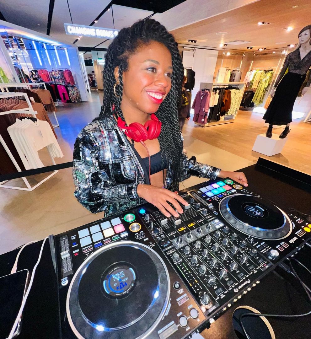 Meet Kara Ford | DJ – SHOUTOUT LA